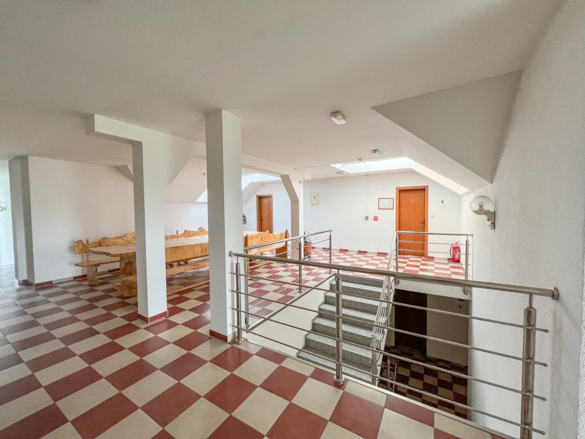 Hotel & Restaurant Babic Vranovaca エクステリア 写真