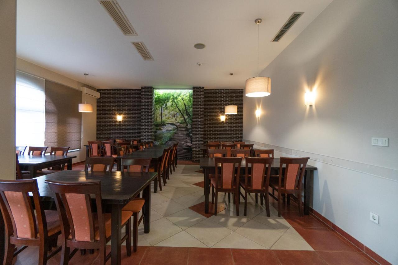 Hotel & Restaurant Babic Vranovaca エクステリア 写真